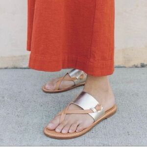 Soludos Slotted Thong Sandal in Platinum Size US 6